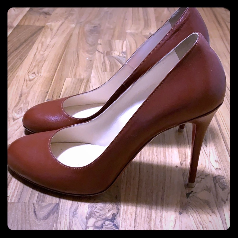 NIB Christian louboutin brown leather pumps sz 38